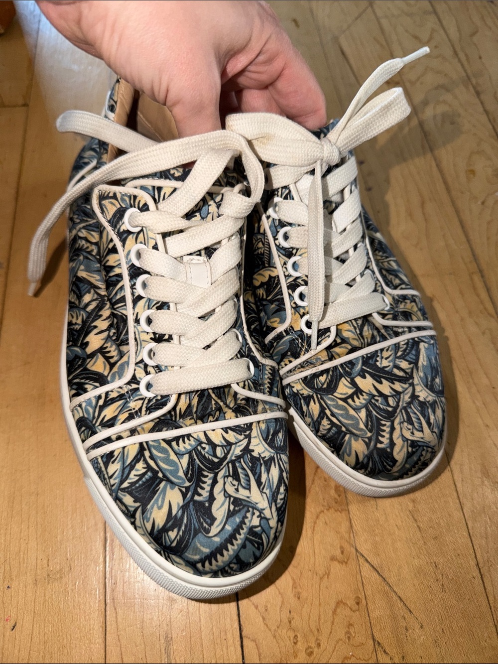 Christian Louboutin Floral Pattern Low-Top Sneakers in Blue, Cream, White